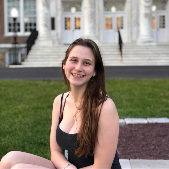 Meet your Posher, Rebecca - Picture 1 of 1